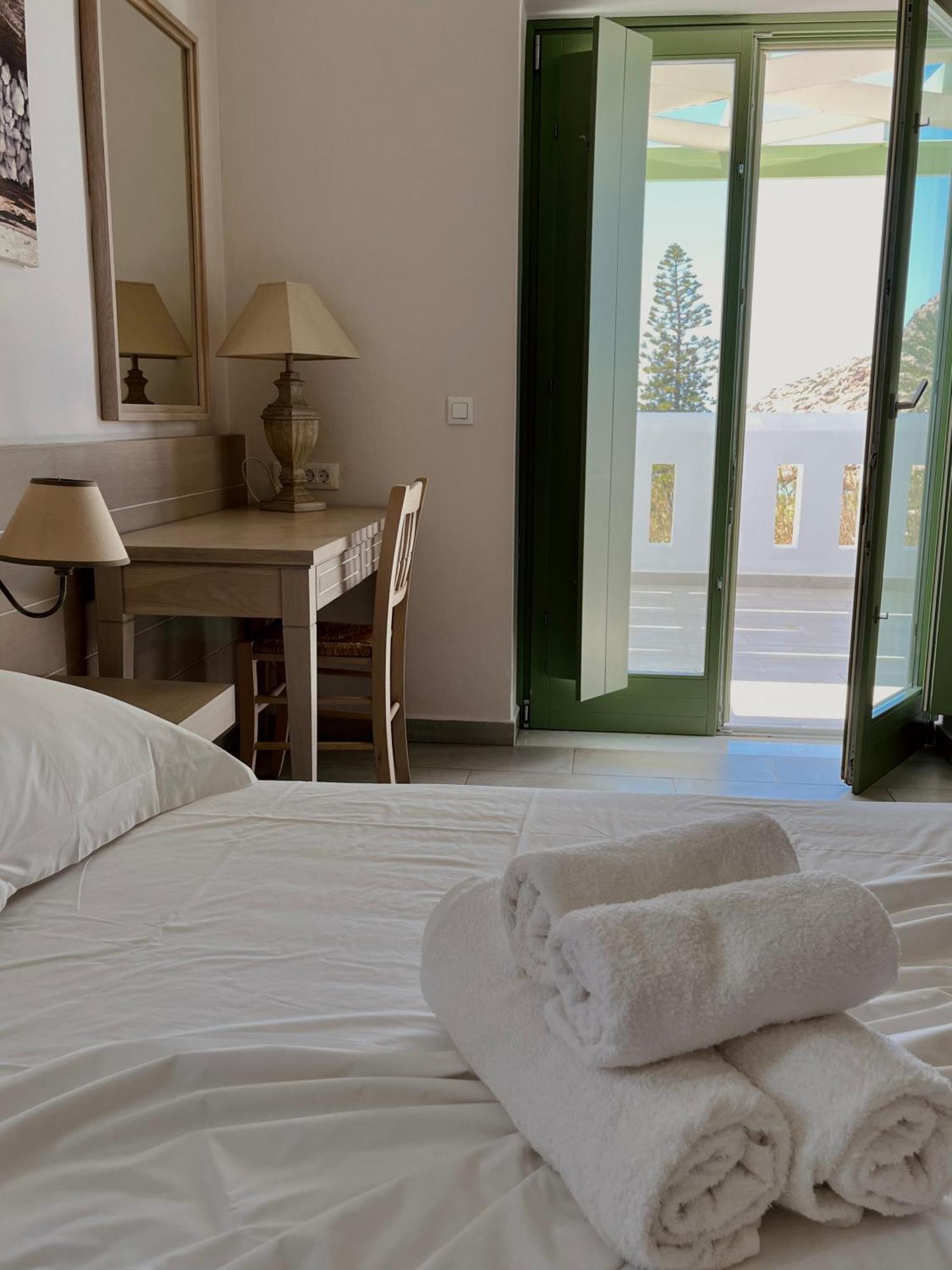 Alona Luxury Apartment